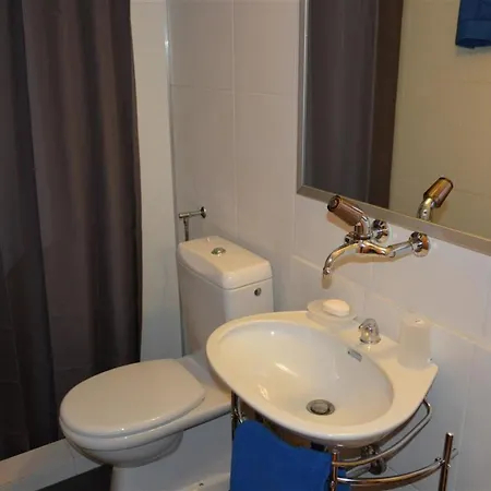 Apartment Hivernants Le Rez By Interhome