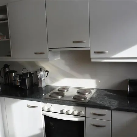 Apartment Hivernants Le Rez By Interhome